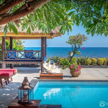 Villa Kamboja - Intimate Luxury Lovina Beach Villa Banjar  エクステリア 写真